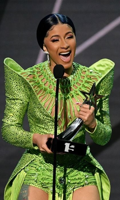 Cardi B Okurrr