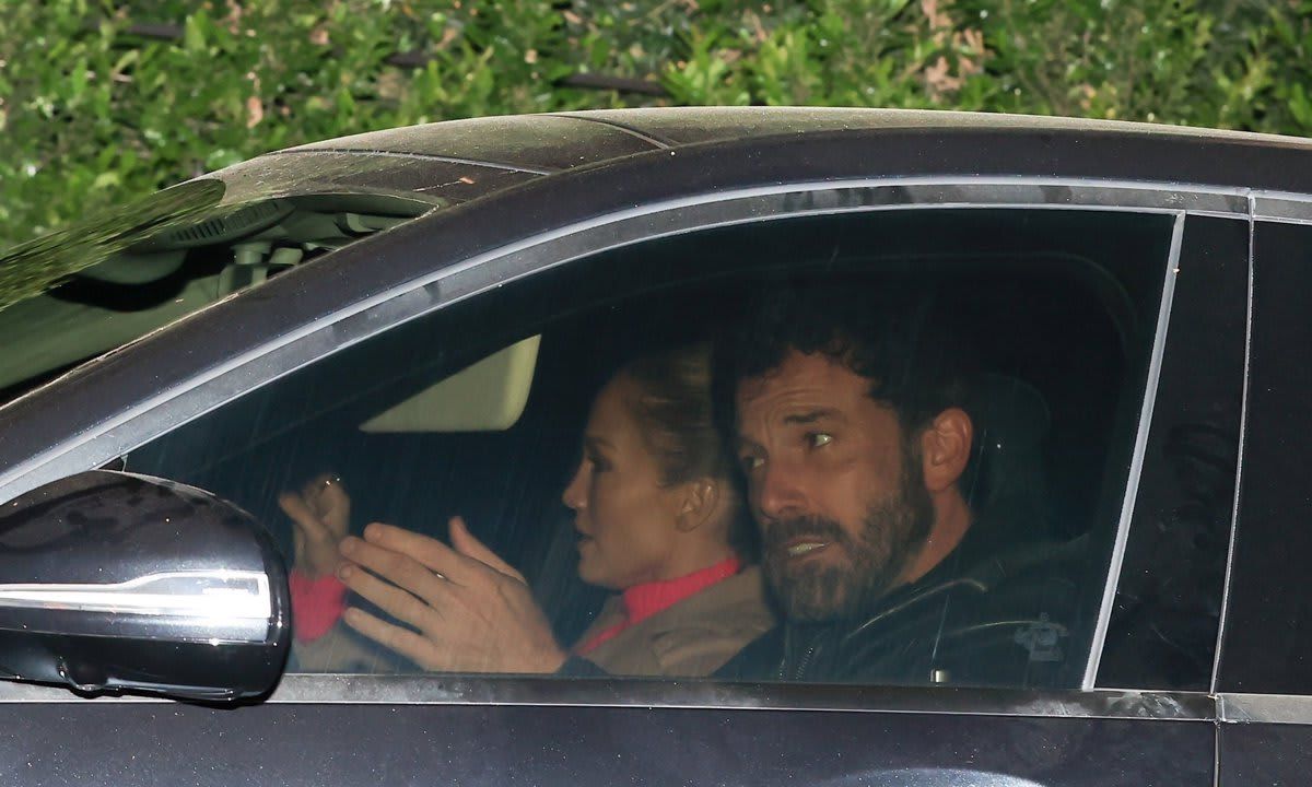 Ben Affleck goes on a romantic night out with Jennifer Lopez