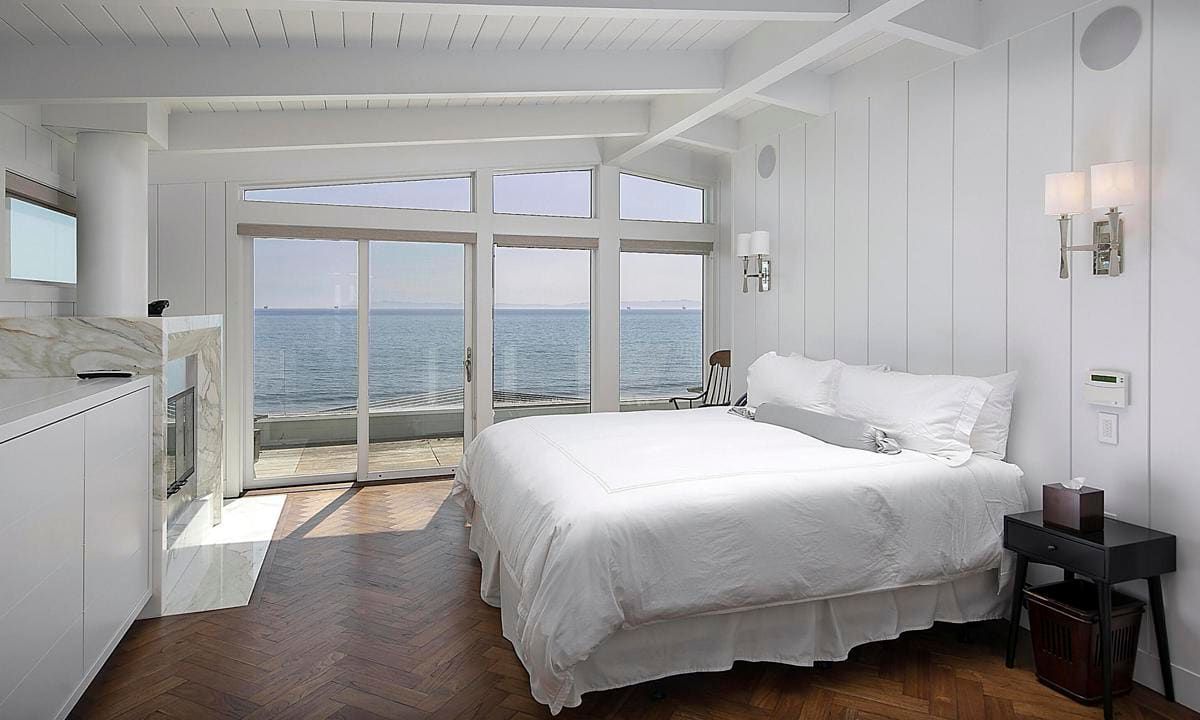 hris Pratt and Katherine Schwarzenegger's summer beach rental