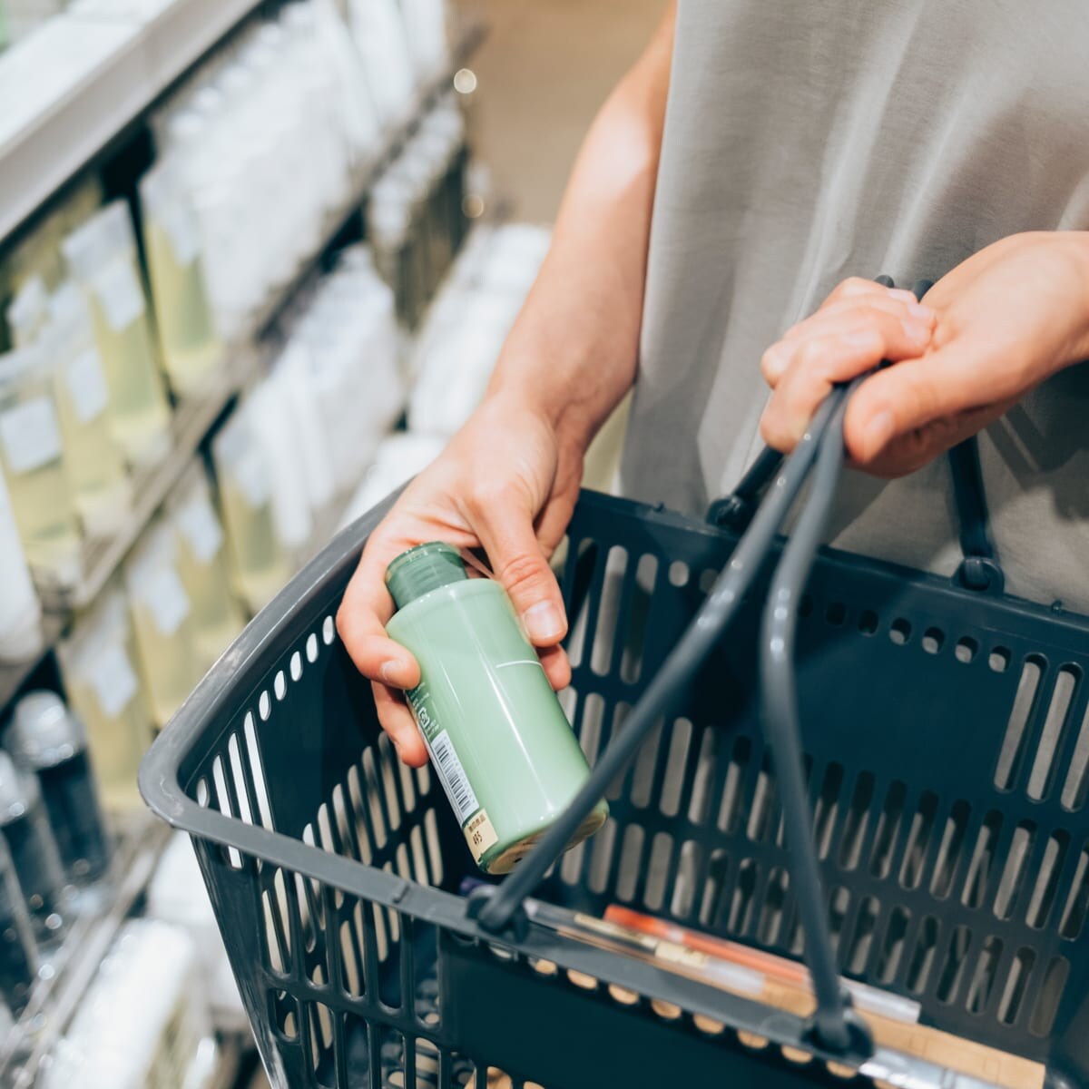 Survey reveals Latinas invest more money in hair care products than the average American woman
