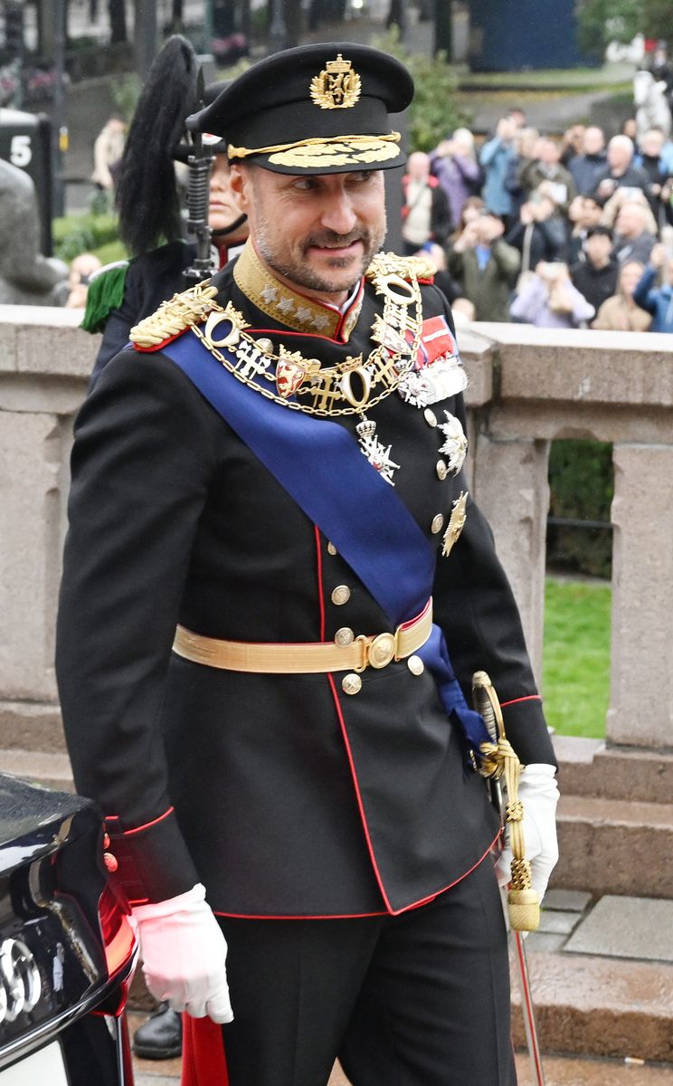 King Haakon continued the Norwegian royal family's tradition of welcoming international leaders to the Royal Palace.