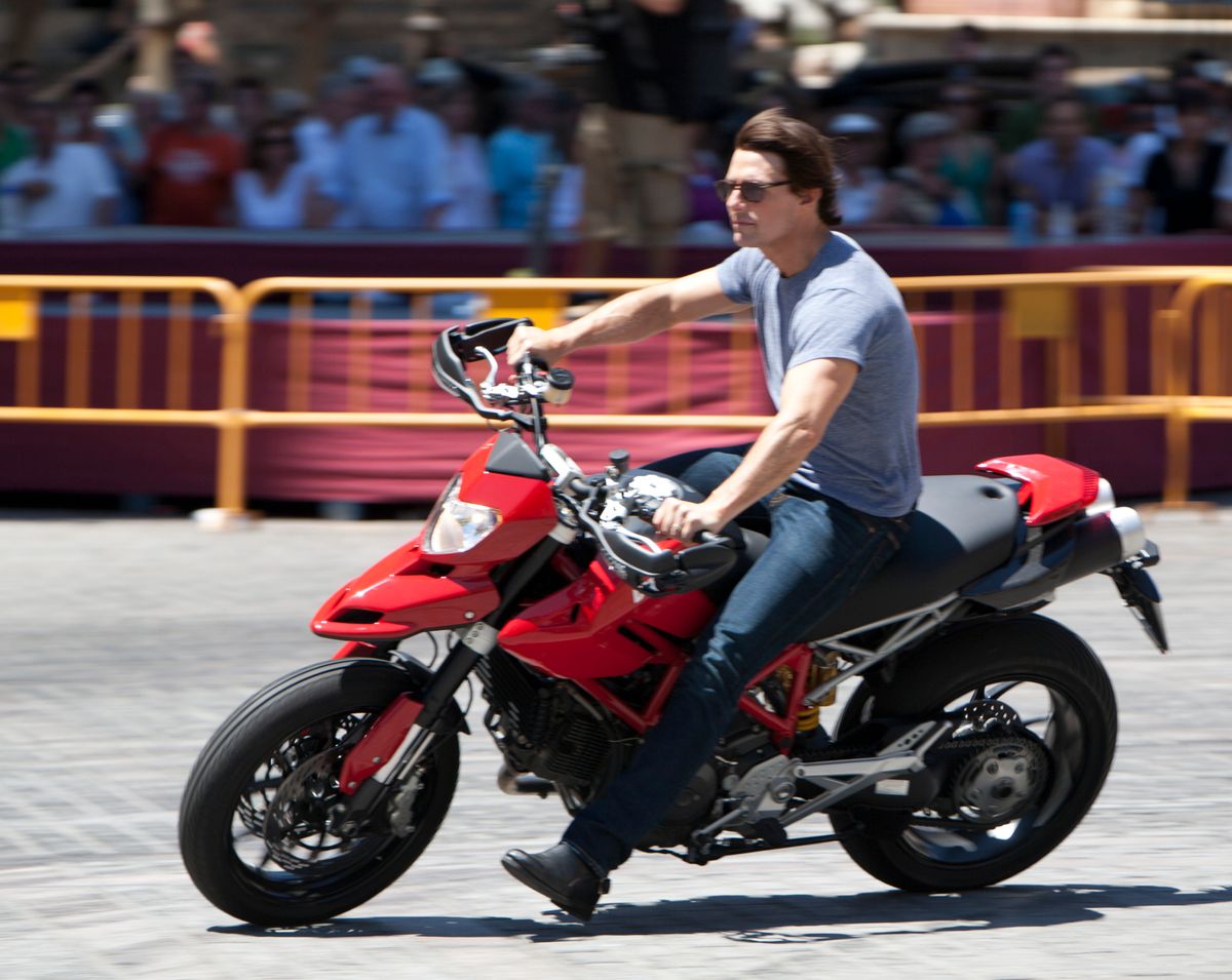 Tom Cruise famously does his own stunts