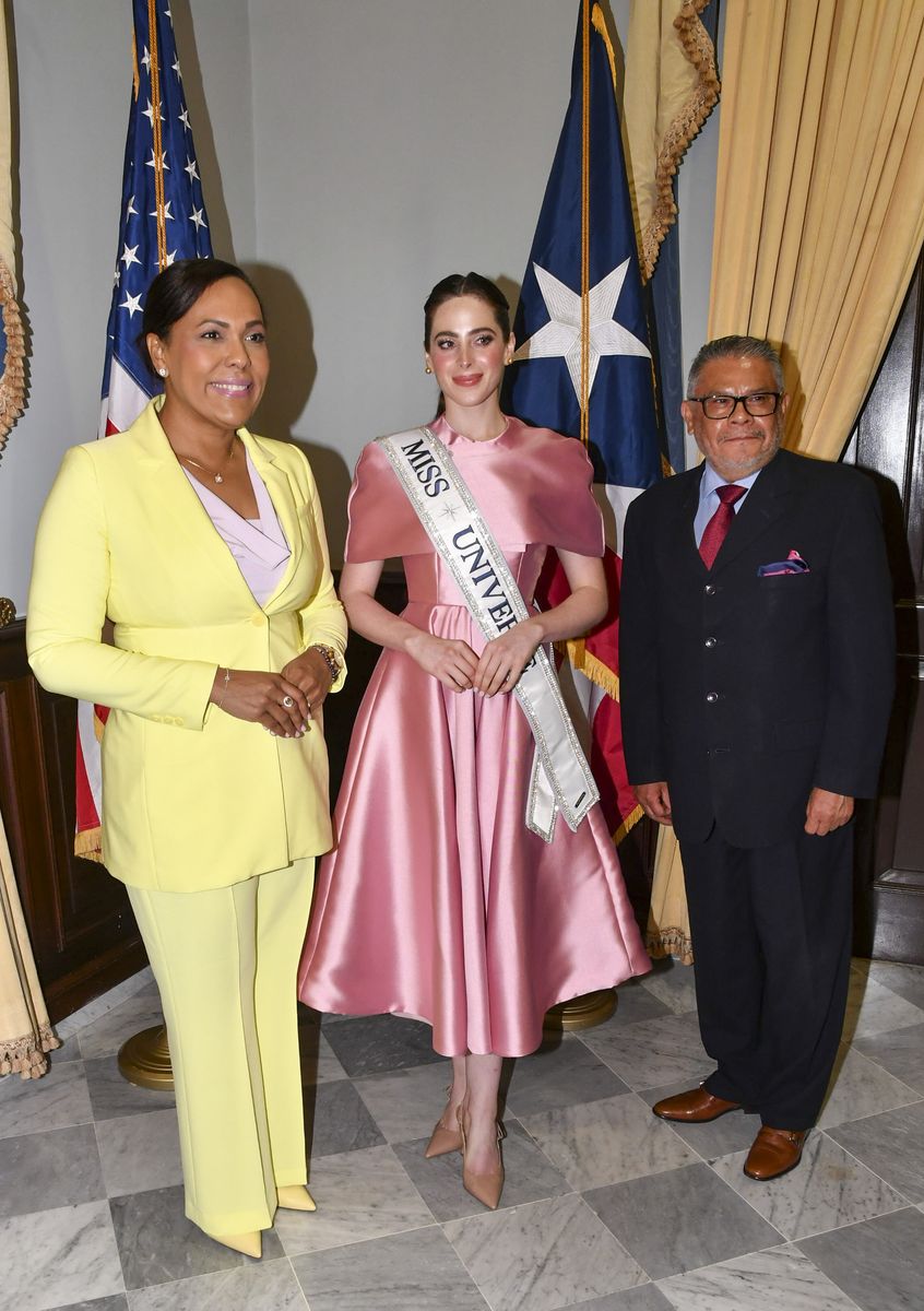She was welcomed by Secretary of State Hon. Rosachely Rivera and the Consul General of Mexico in Puerto Rico, Juan Manuel Calderon Jaimes. 