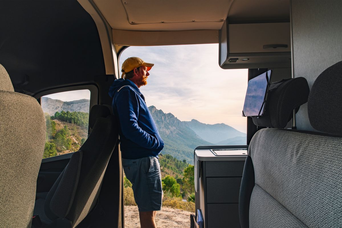 What psychology says about people who enjoy being alone