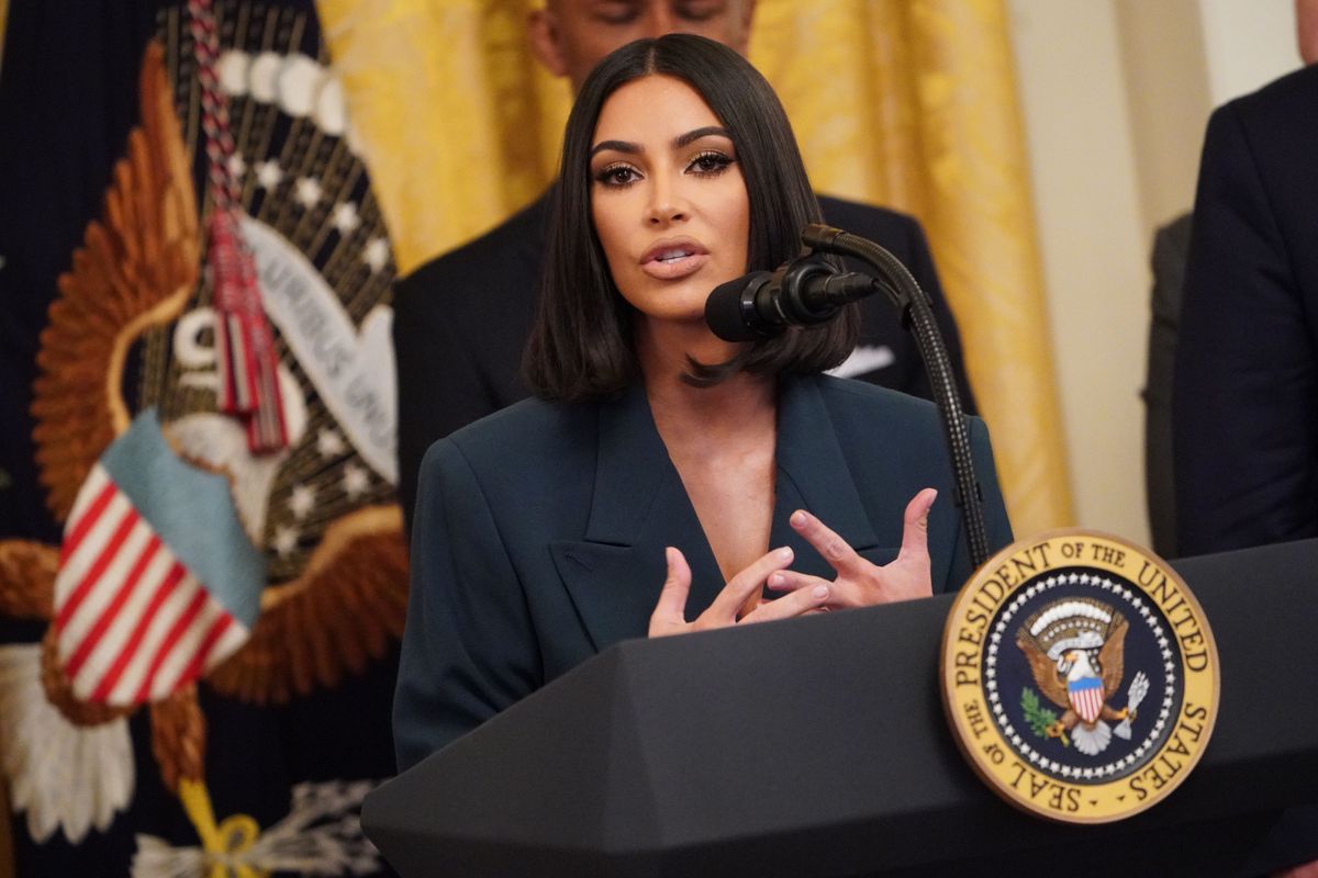 Kim Kardashian habla en Donald, el evento de reforma de la justicia penal y contratación de segunda oportunidad en el Salón Este de la Casa Blanca en Washington, DC, el 13 de junio de 2019.