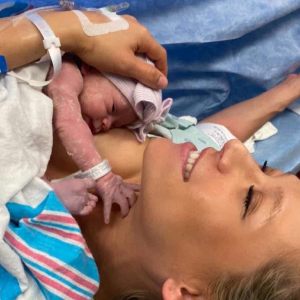 Enrique Iglesias and Anna Kournikova baby