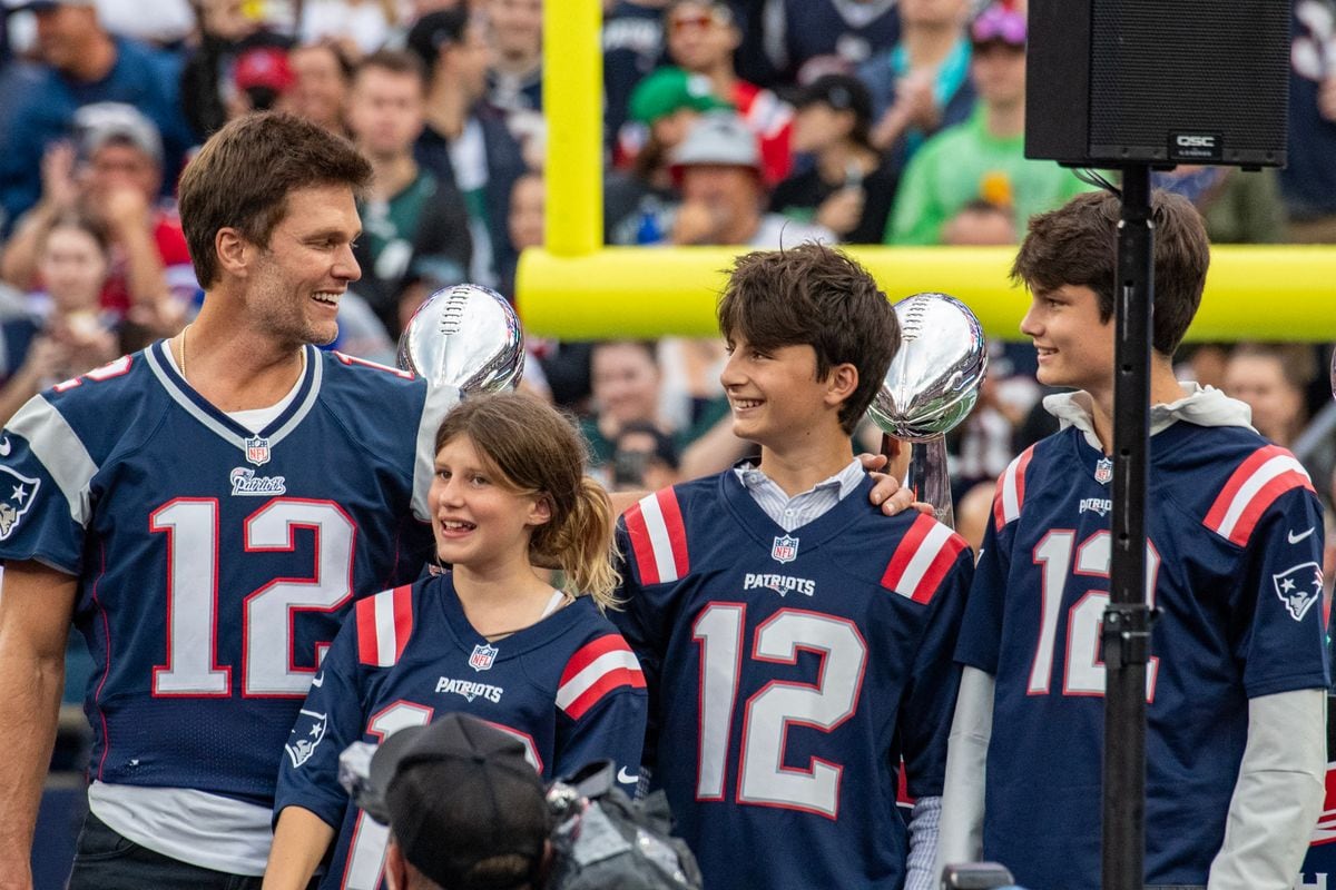 Brady is the father of three kids: Vivian, Ben, and Jack