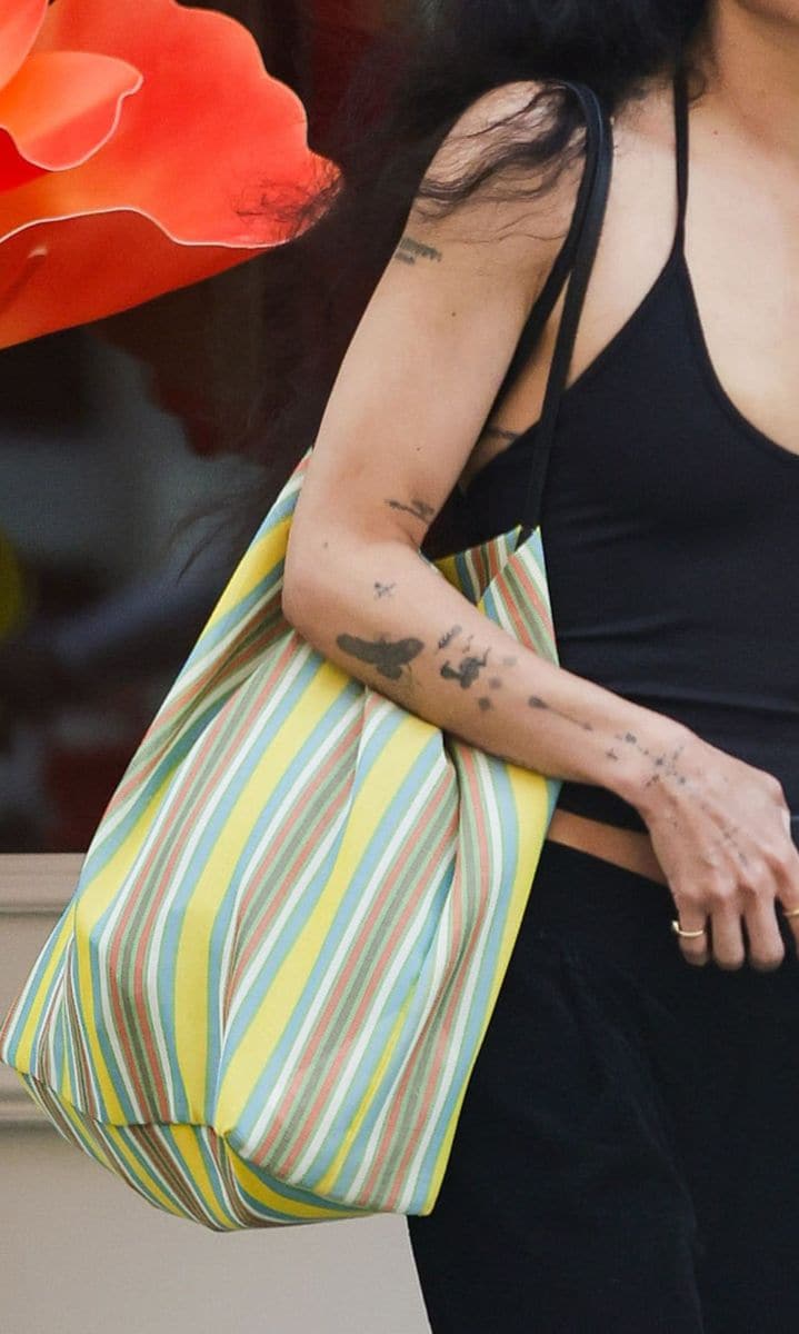 Zoe Kravitz's striped tote bag 