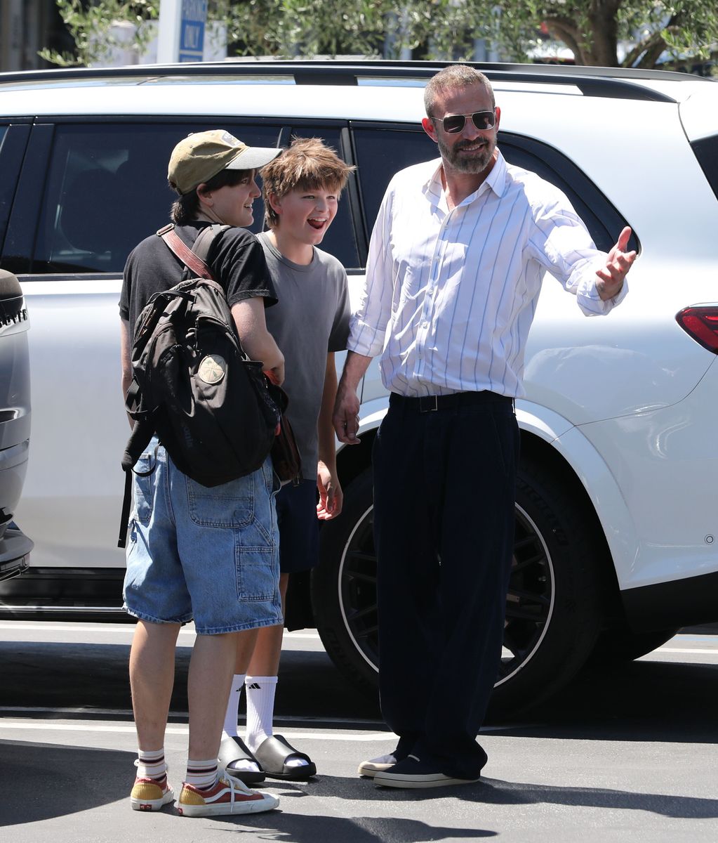 Affleck alongside his kids Fin adn Sam on his birthday