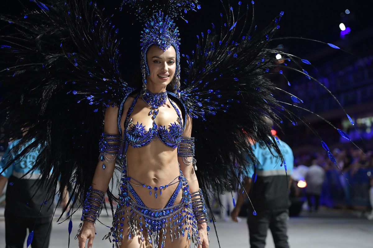 Irina Shayk stunned in her debut at the Carnival at Rio de Janeiro 