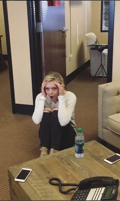 Kelsea couldn't "keep calm" upon receiving the news that she had already won an award ahead of Sunday's show.
<br>
Photo: Instagram/@kelseaballerini