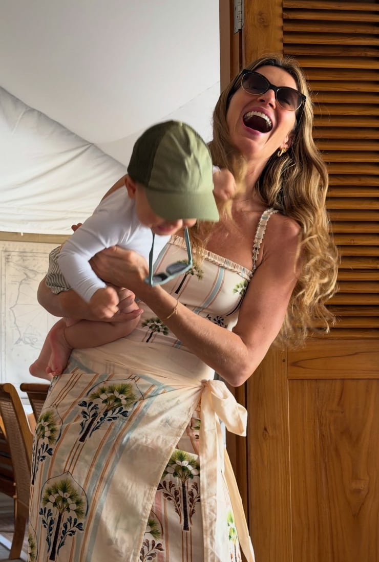 As 2025 comes to a close, Gisele Bündchen is looking back on what she describes as one of the most meaningful years of her life. 