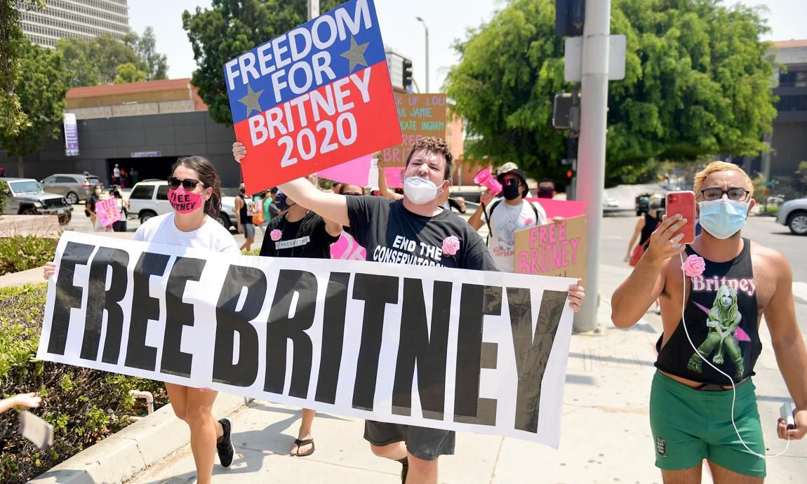 #FreeBritney Protest Outside Courthouse In Los Angeles During Conservatorship Hearing