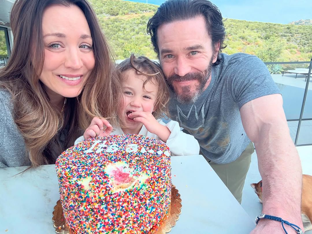They will soon be a family of 4!