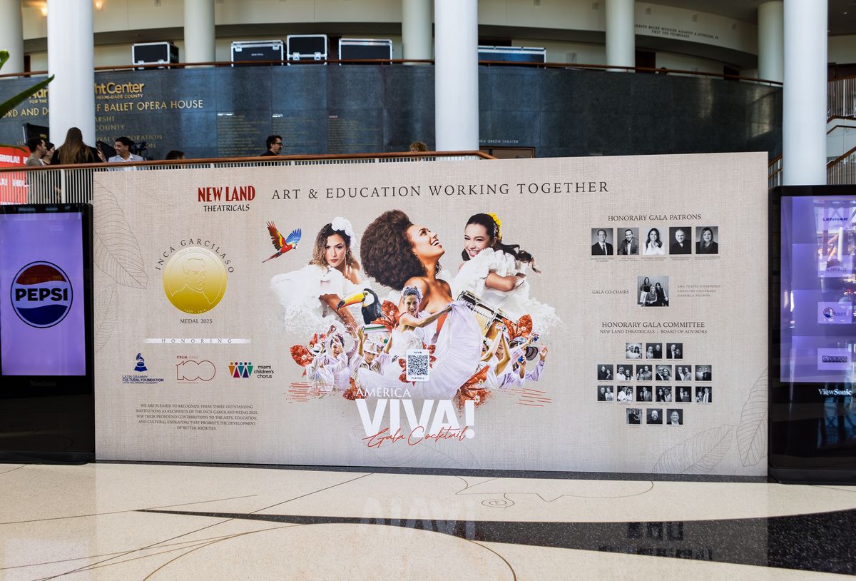 The America Viva “Gala Cocktail” Turns “The Thompson Plaza for the Arts” at Adrienne Arsht Center