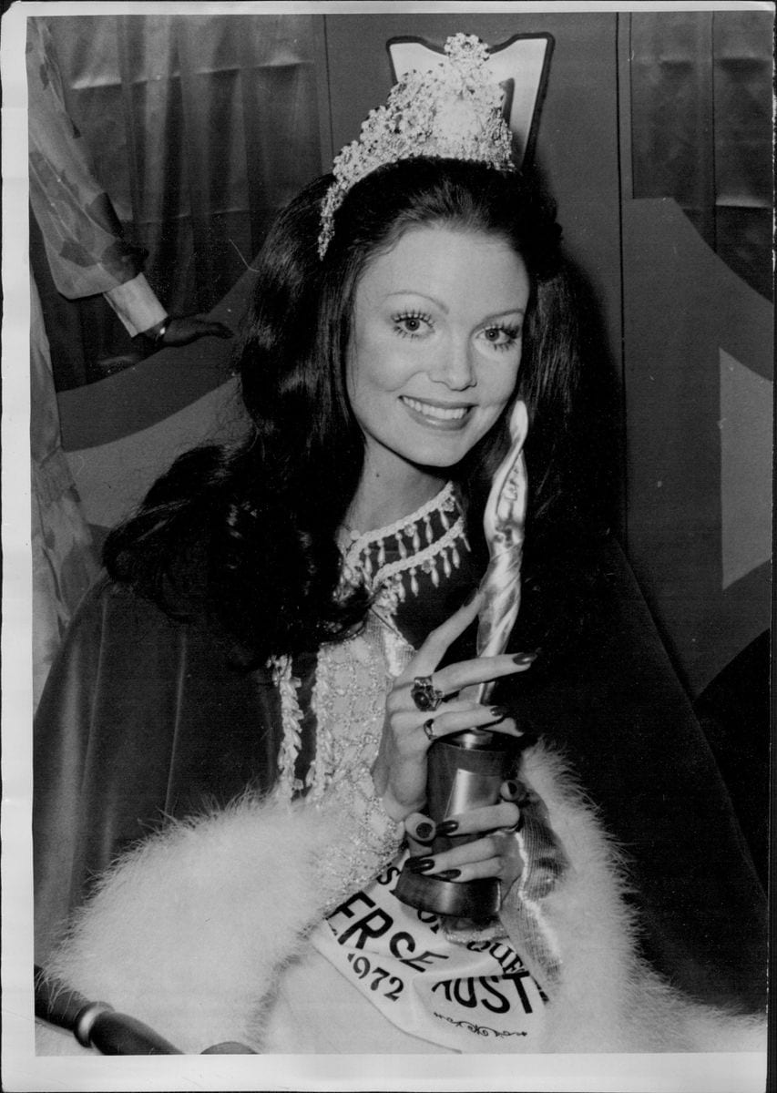 Winner of the Miss Universe Australia and Australia's Dream Girl titles, 19 year old Kerry Wells, of W.A., pictured at last night's Quest of Quests national final. September 12, 1971. (Photo by Adrian Greer Michael Short/Fairfax Media via Getty Images).