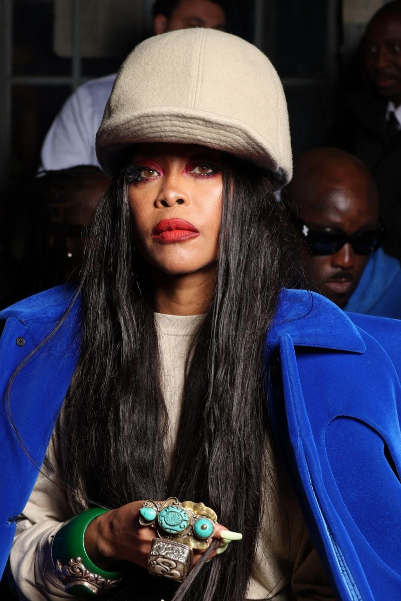 Erykah Badu attends the Off-White Womenswear Spring/Summer 2023 show as part of Paris Fashion Week  on September 29, 2022 in Paris