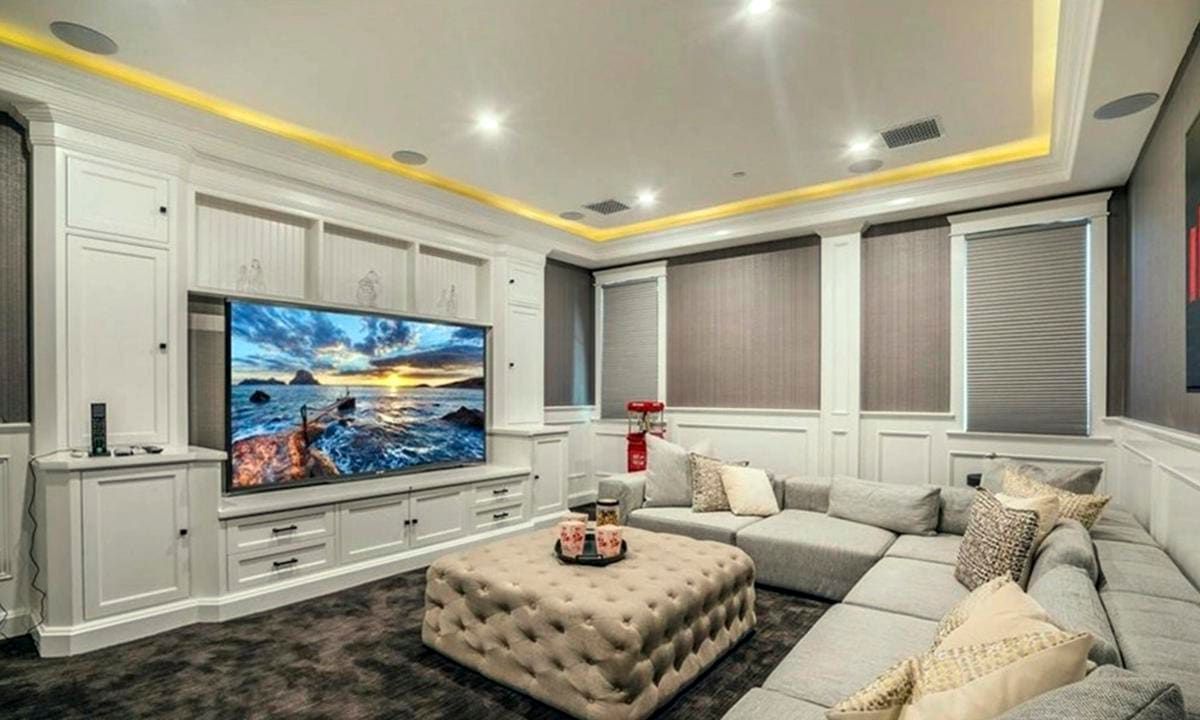 Nick Lachey's living room