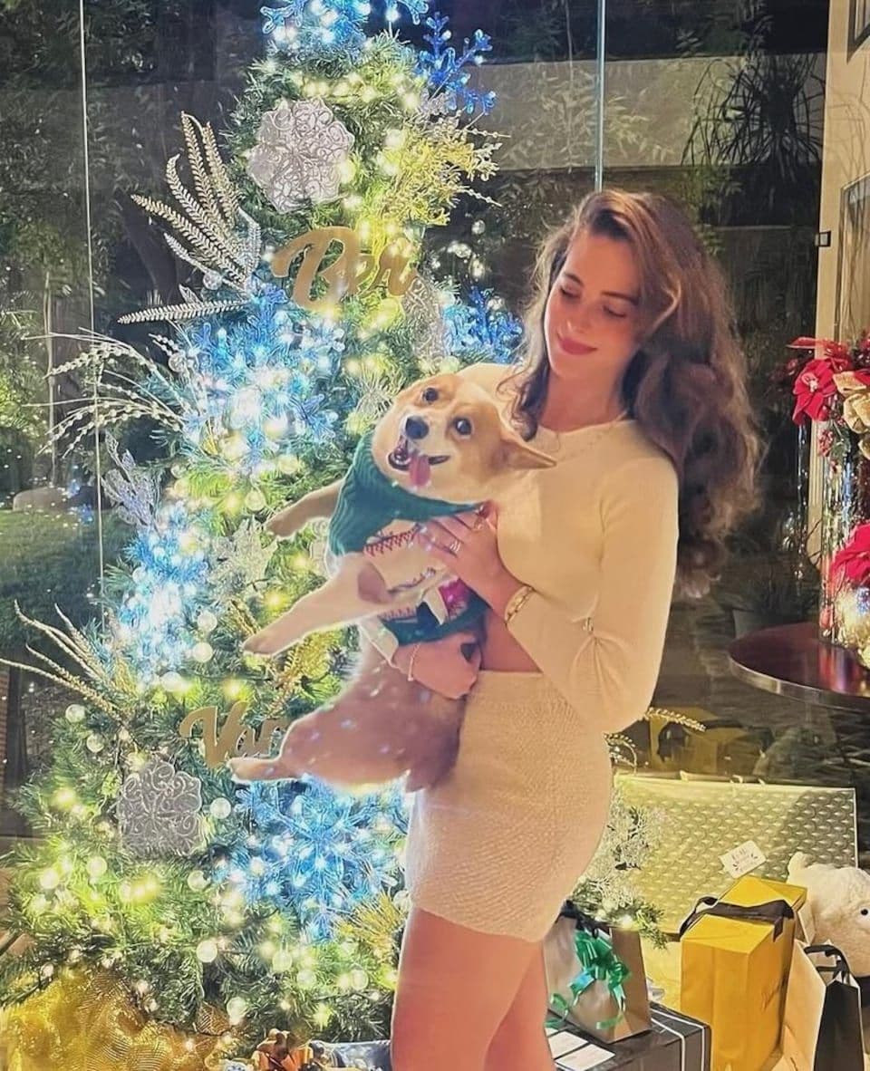 Fátima Bosch brings fans to tears at Miss Universe with tribute to her beloved Corgi