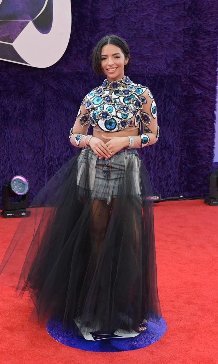 angela aguilar outfits 