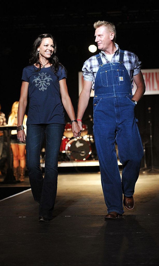 Rory Feek opened up in his first interview since losing his wife Joey Feek to cancer.
<br>
Photo: Getty Images