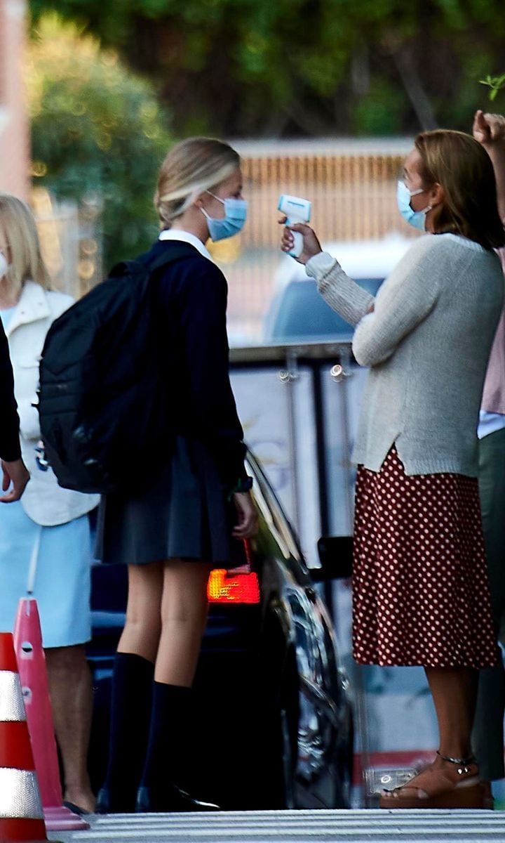 The school performed a contactless temperature check on Princess Leonor