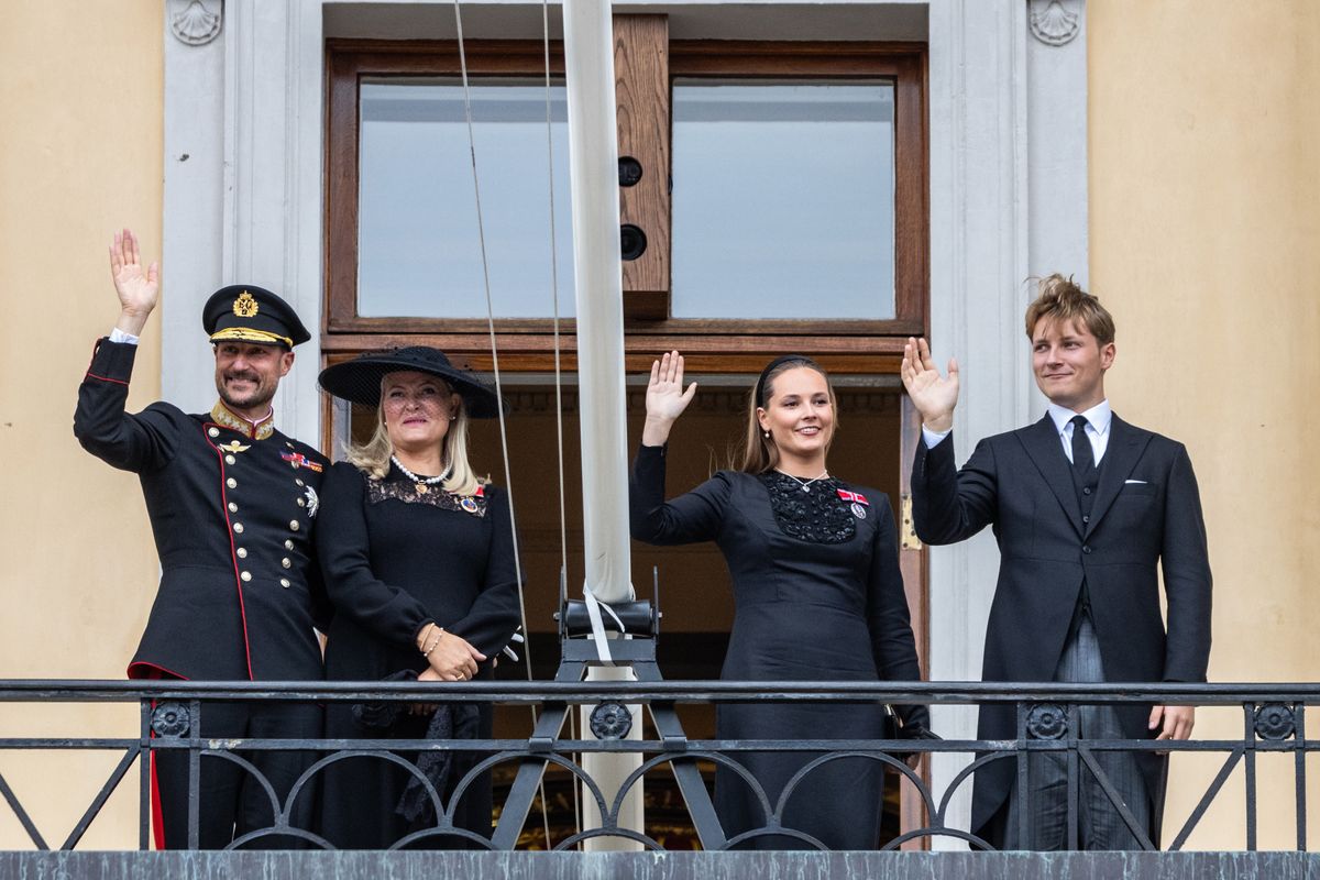 This marks the royal family's first appearance on the balcony following the death of King Harald