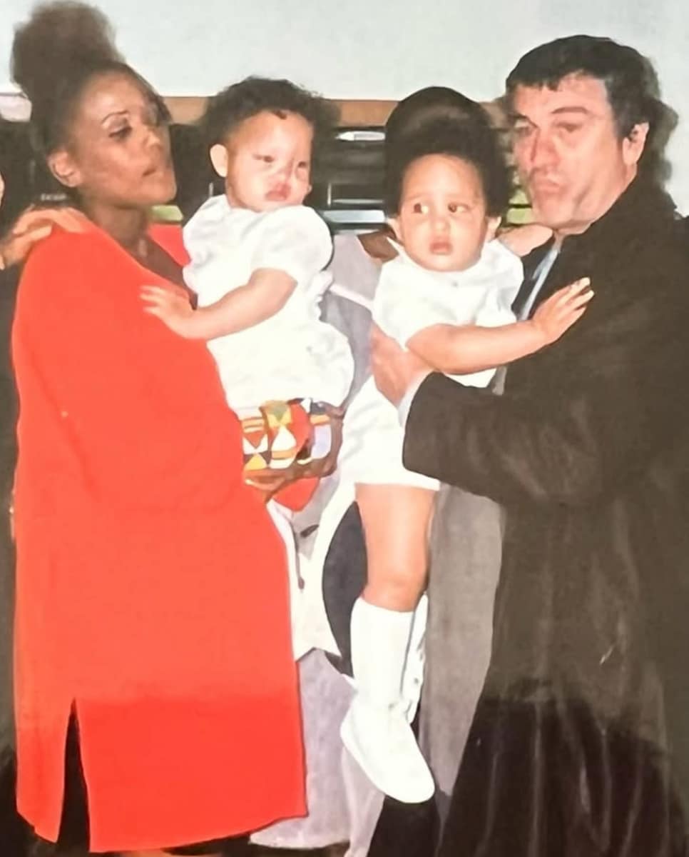 Airyn De Niro and her brother Julian, with mom Toukie Smith and dad Robert De Niro