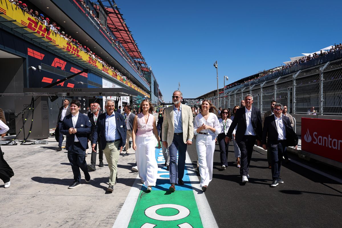 King Felipe, Princess Leonor and Infanta Sofía get an up-close look at the action during Madrid’s historic Formula 1 weekend.