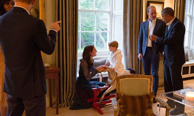 Kate played with Prince George as Prince William chatted to Barack Obama.
<br>Photo: Twitter/Kensington Royal