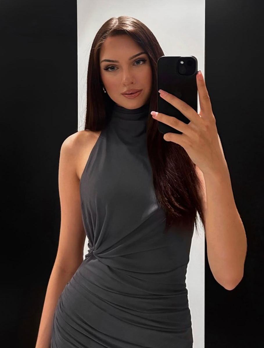 Sisic remained active on social media in the weeks before her passing.