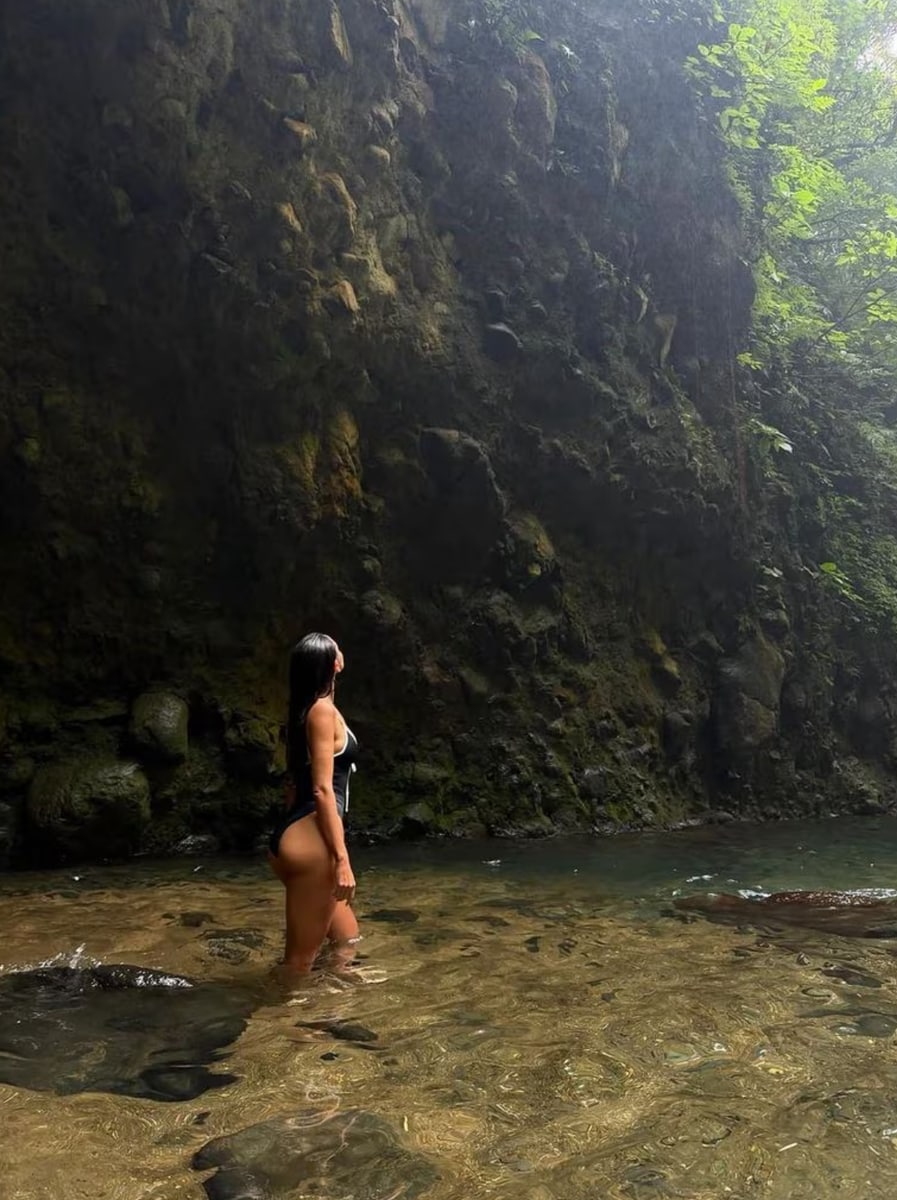 What made this trip stand out was how relaxed and open Eiza was about sharing it.