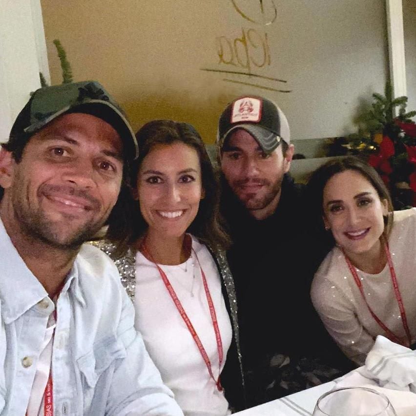 ¨Tamara Falcó and Ana Boyer posing with brother Enrique Iglesias