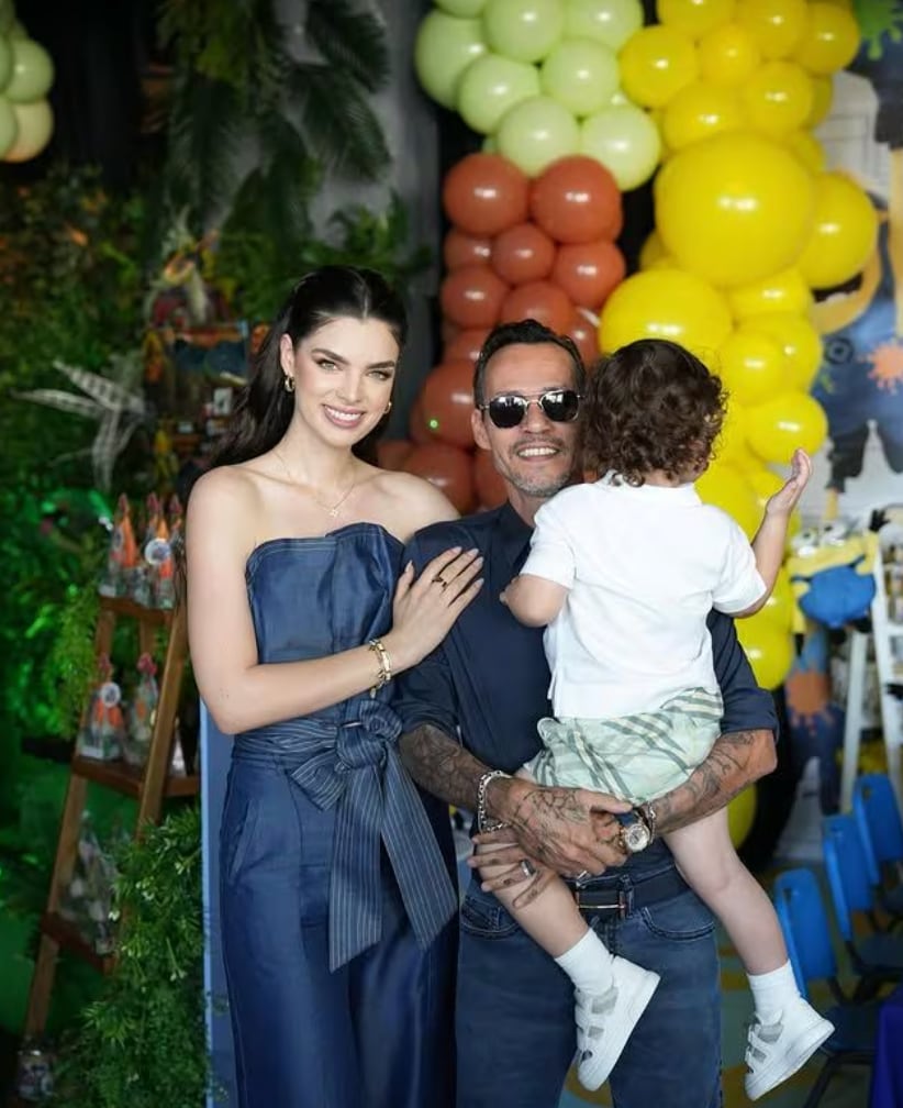 The Paraguayan model showed that he has inherited one of his father's most recognizable traits, his curly hair.
