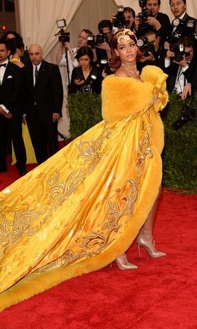 Rihanna in Guo Pei
Photo: Getty Images