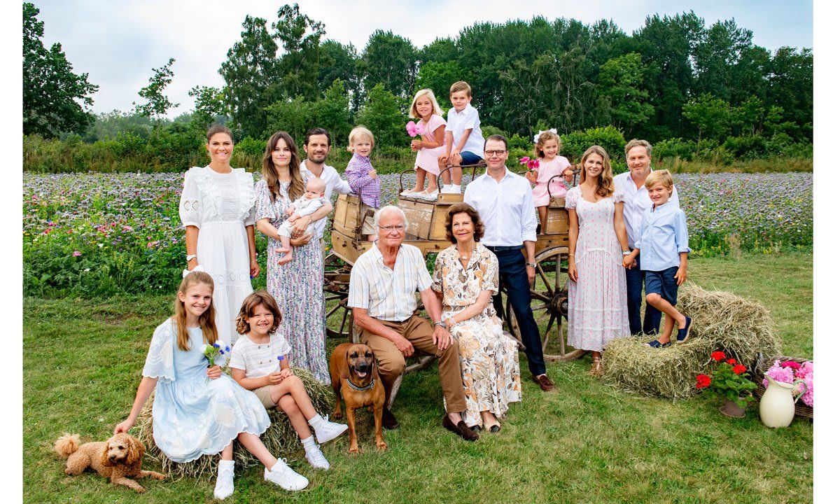 The Swedish Royal Court released a new photo of the entire royal family