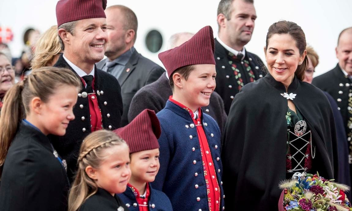 The Crown Prince couple's children are returning home from Switzerland