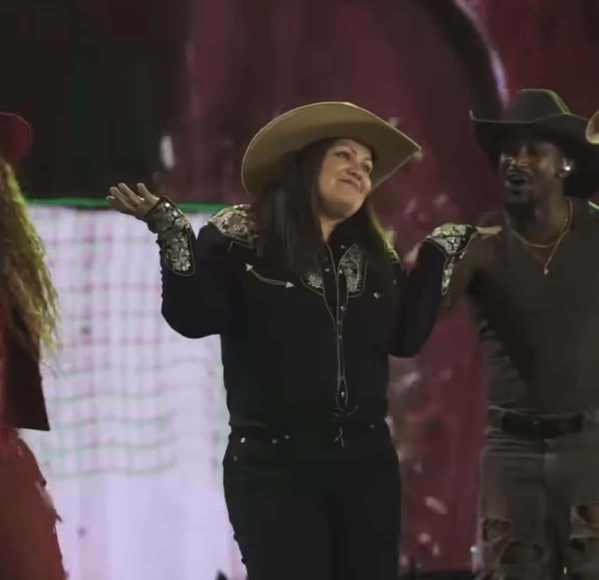 Lili Melgar joined Shakira onstage