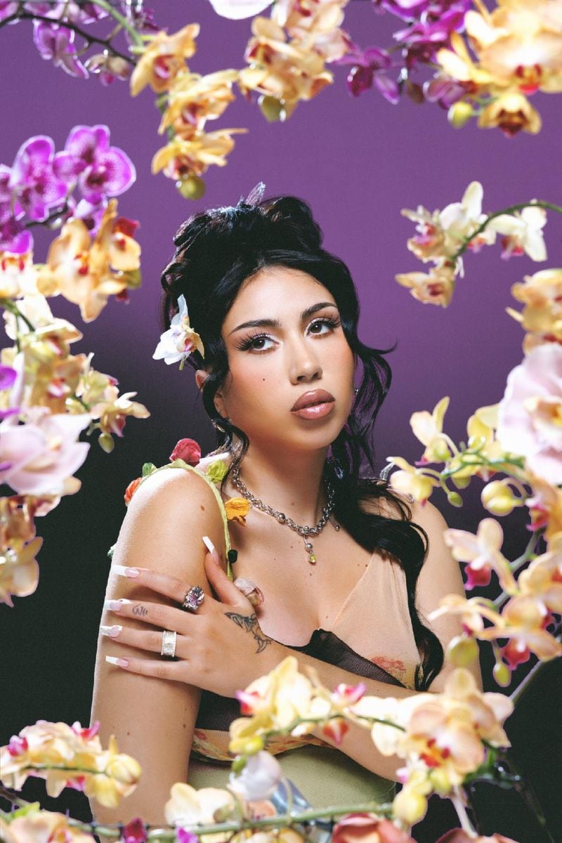 Kali Uchis in a dreamy bolero-pop duet that critics couldn’t stop raving about