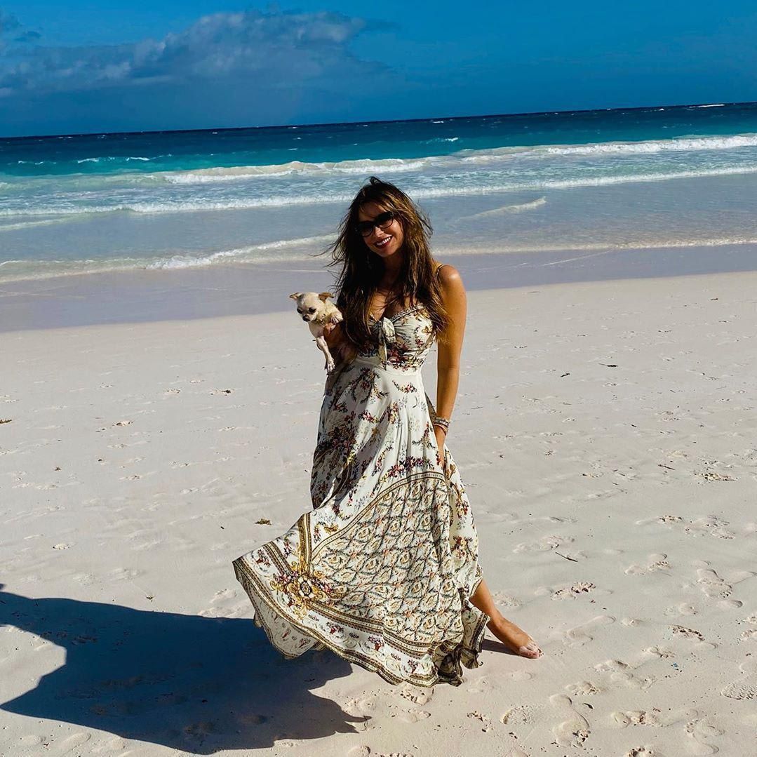 Sofia Vergara and her dog