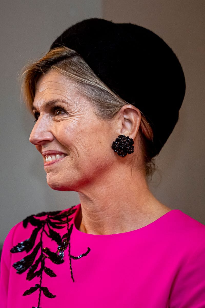 Queen Máxima of the Netherlands brought her signature style to Tilburg this Tuesday as she opened the 20th edition of Beursvloer Tilburg