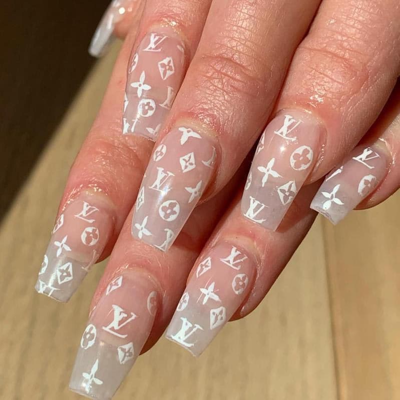 Thalia LV manicure