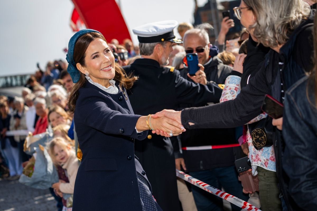 King Frederik and Queen Mary arrived at Nordre Toldbod to officially board the Royal Yacht Dannebrog on May 6, 2026.