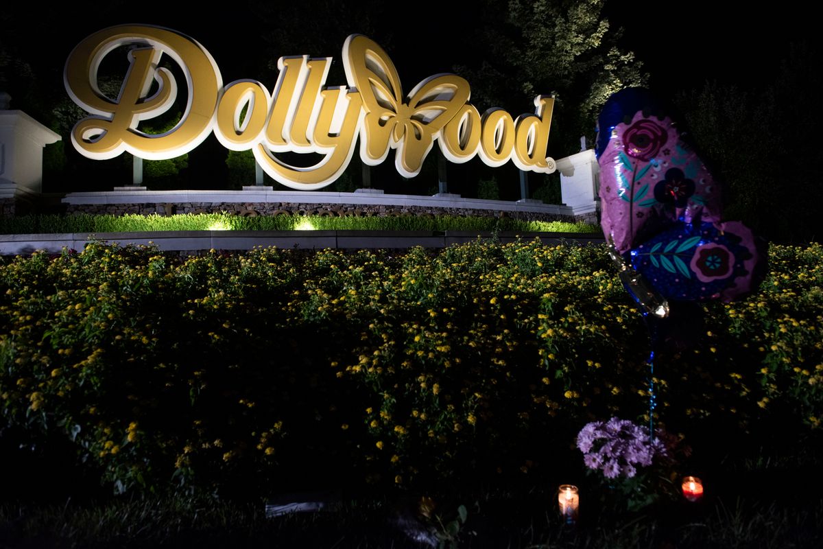The sign for Dollywood, the theme park started by Dolly Parton in 1961