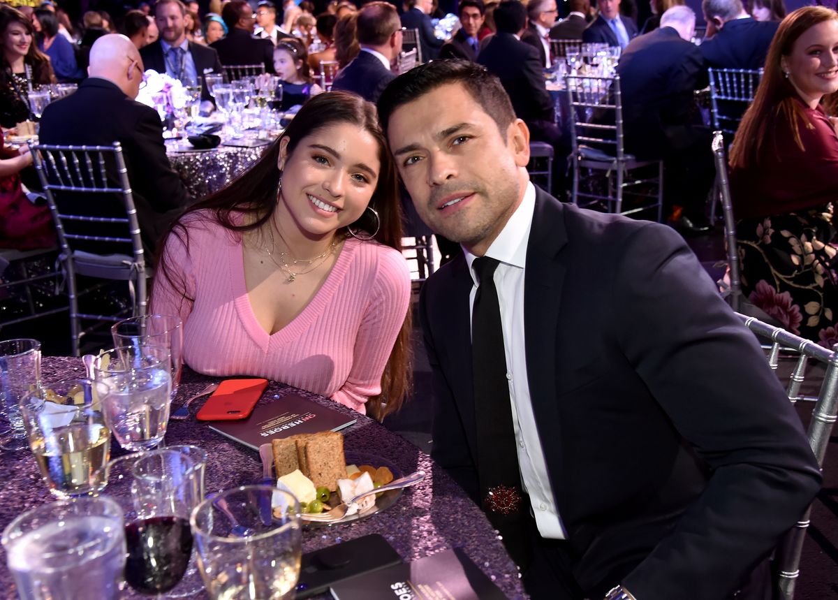  Lola Grace Consuelos and Mark Consuelos attend CNN Heroes 2017 at the American Museum of Natural History on December 17, 2017 in New York City. 27437_015  (Photo by Kevin Mazur/Getty Images for CNN)