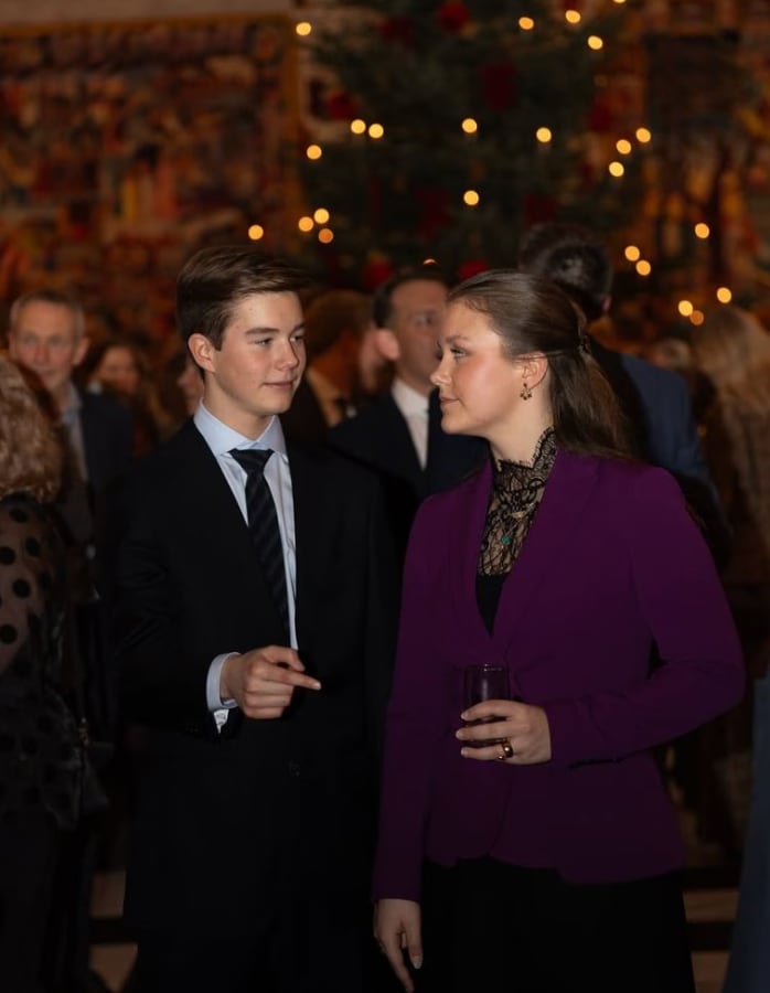 The images reveal a close-knit family dynamic and an easy, affectionate relationship between parents and children.