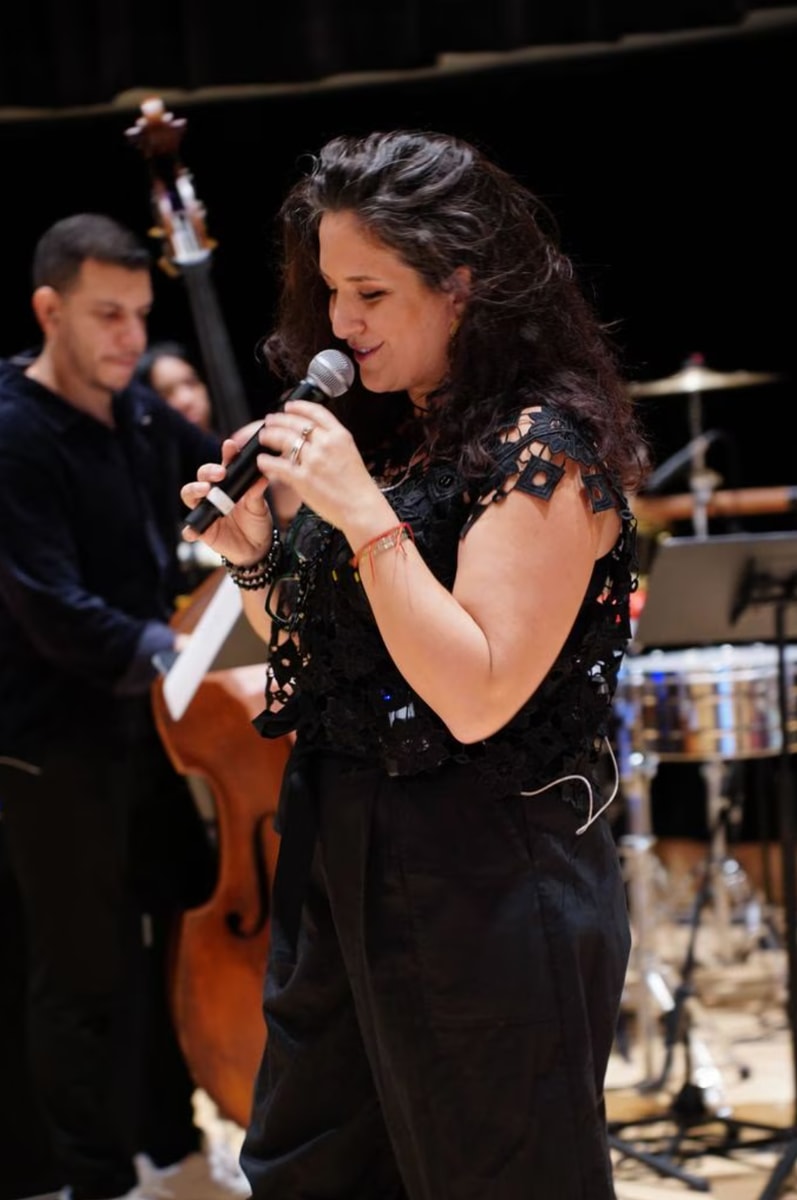 Two-time GRAMMY winner Nicole Zuraitis will also perform a solo.