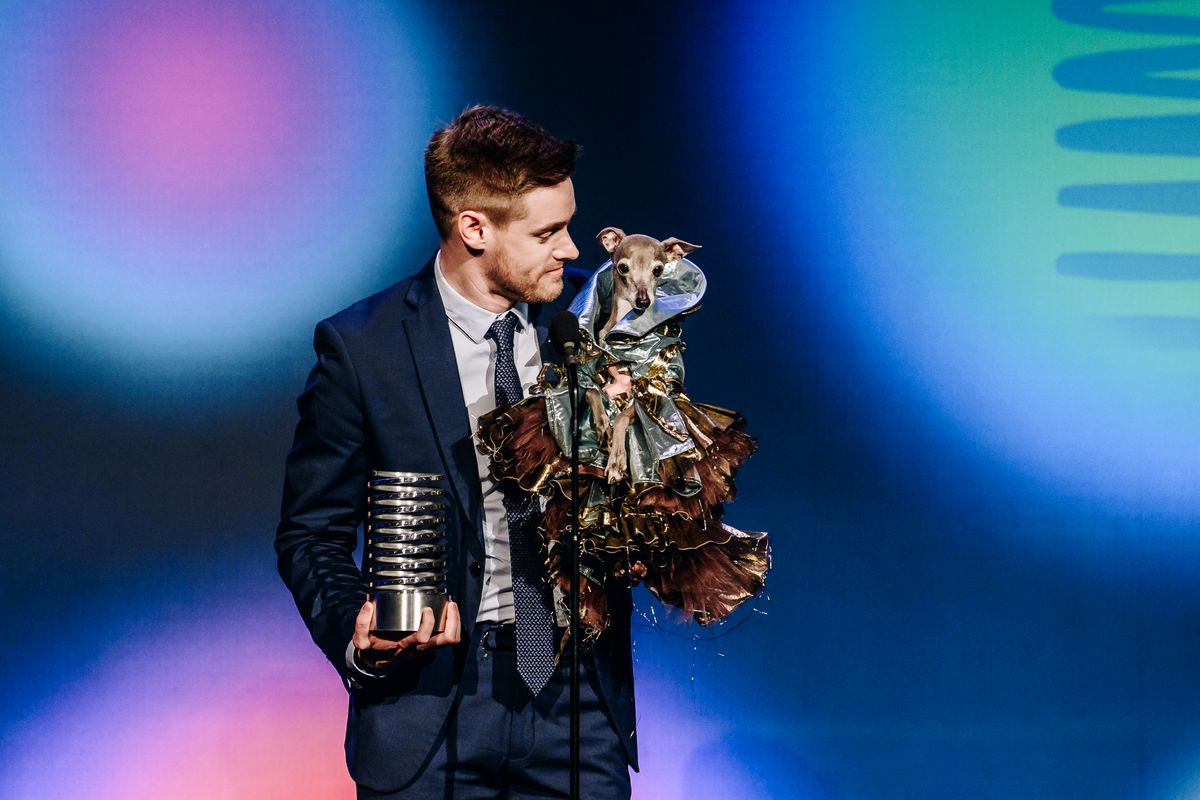 Thomas Shapiro and Tika the Iggy at the 27th Annual Webby Awards