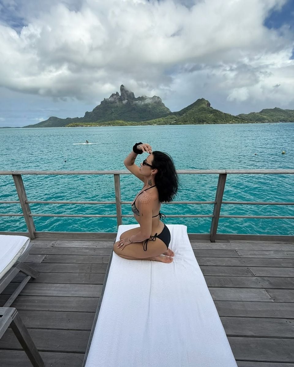 Demi Lovato drops unseen photos, including bikini pics showing her weight loss transformation and sweet newlywed moments