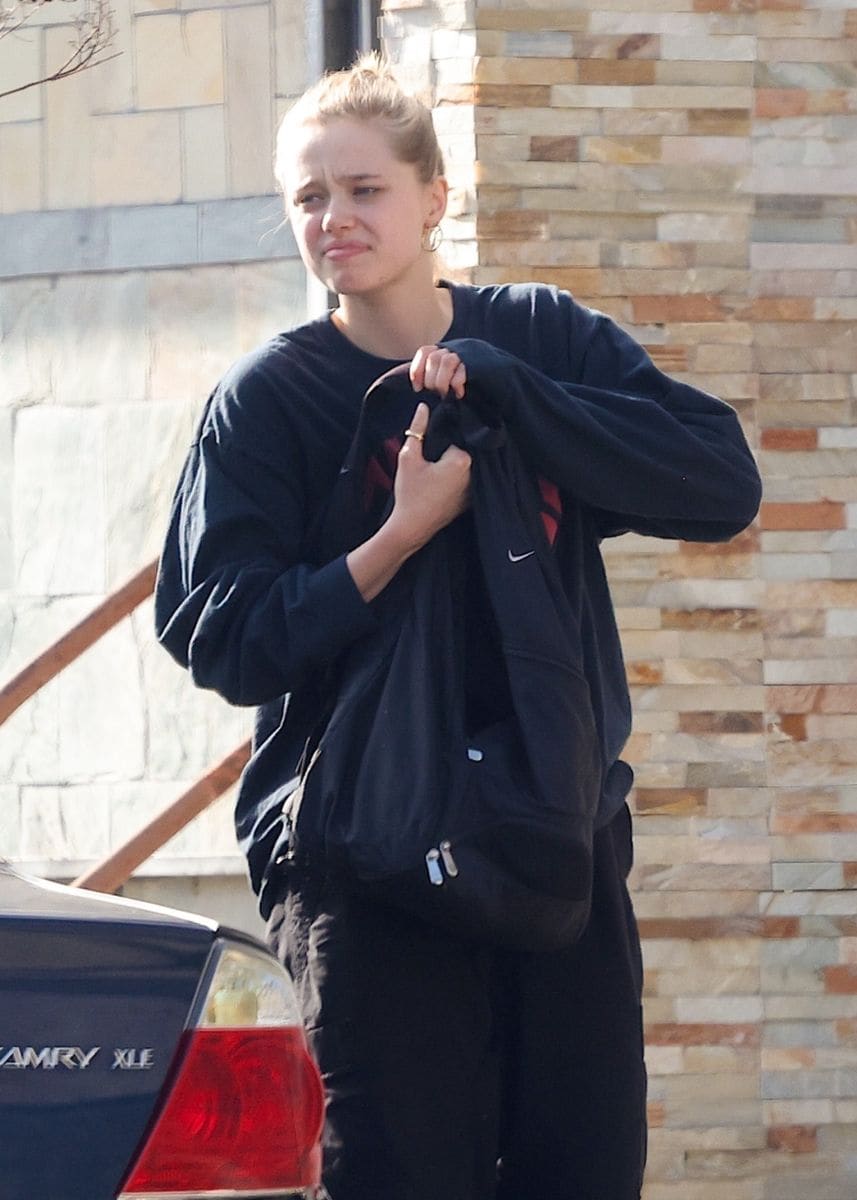 A closer look at Shiloh's outfit on her way to dance class